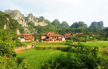 A ride from Hanoi to the Green Heaven